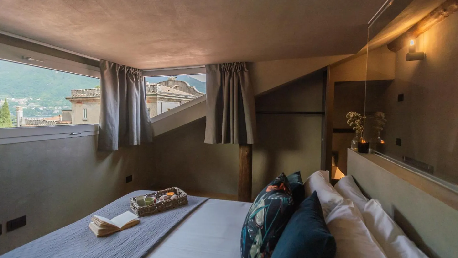 Urio'S Castle Suites By Rent All Como Carate Urio