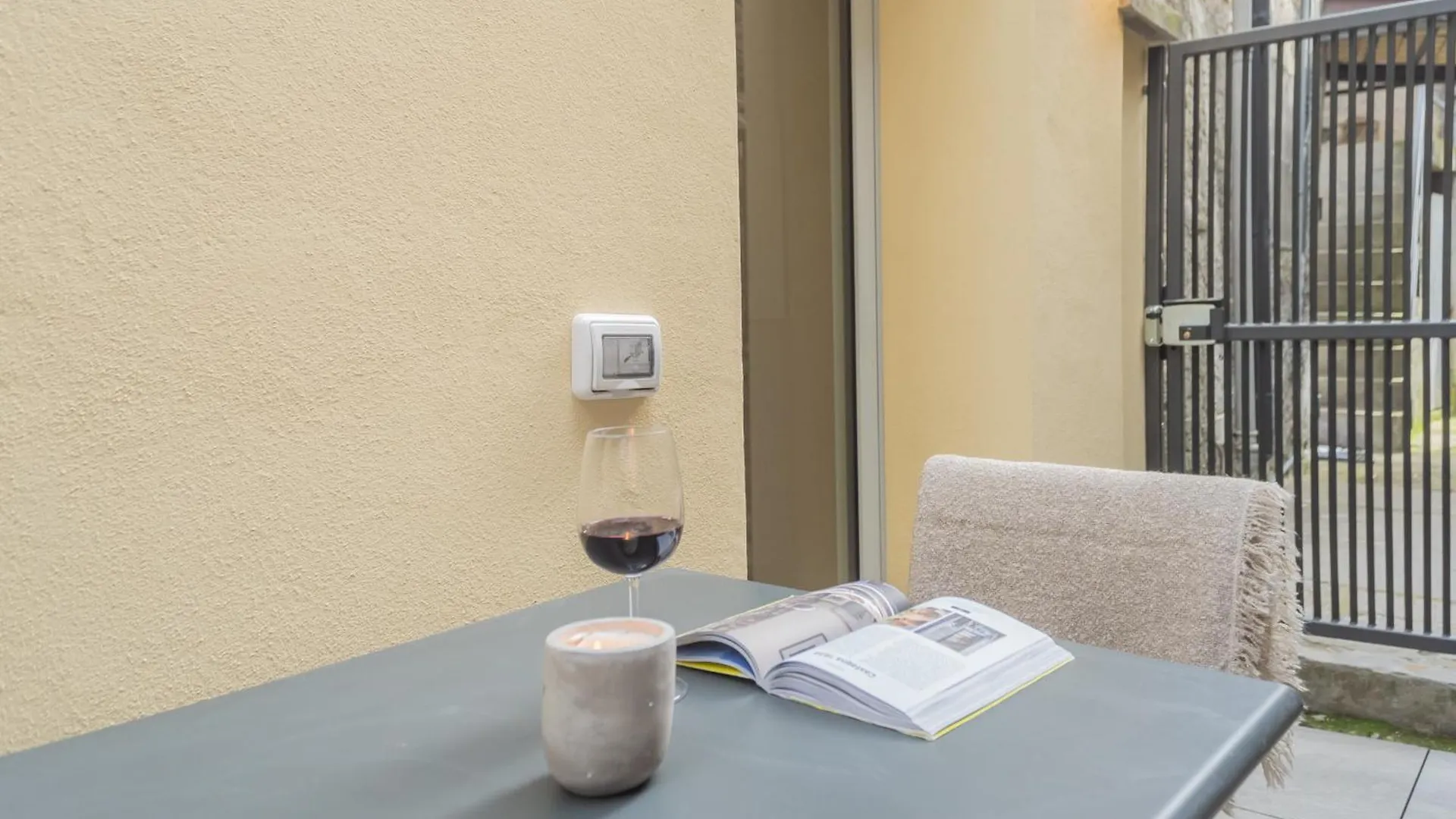 Urio'S Castle Suites By Rent All Como Carate Urio