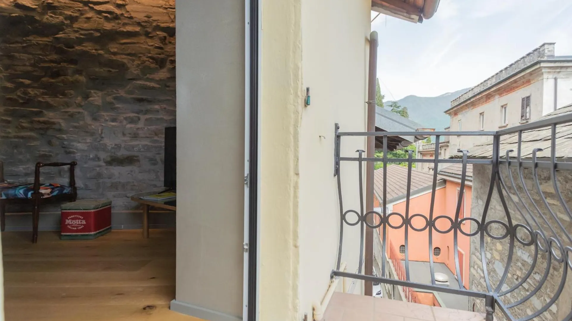 Urio'S Castle Suites By Rent All Como Carate Urio Апартаменты