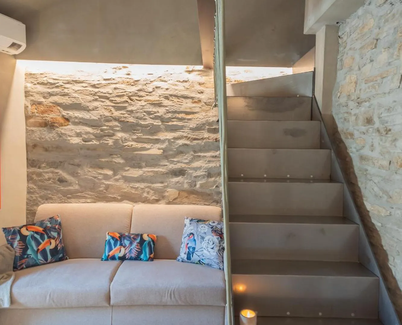 Urio'S Castle Suites By Rent All Como Carate Urio