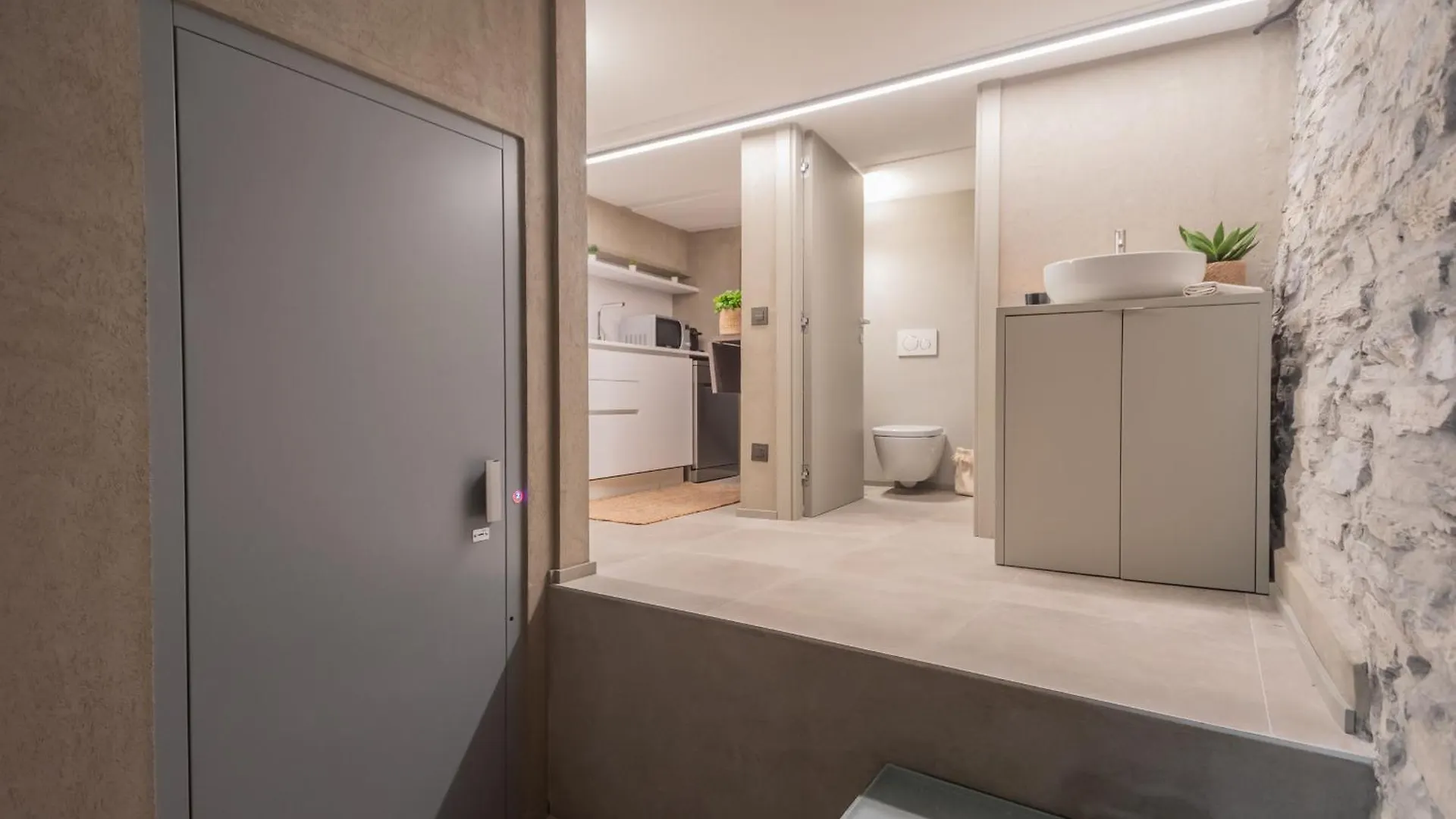 Urio'S Castle Suites By Rent All Como Carate Urio Италия