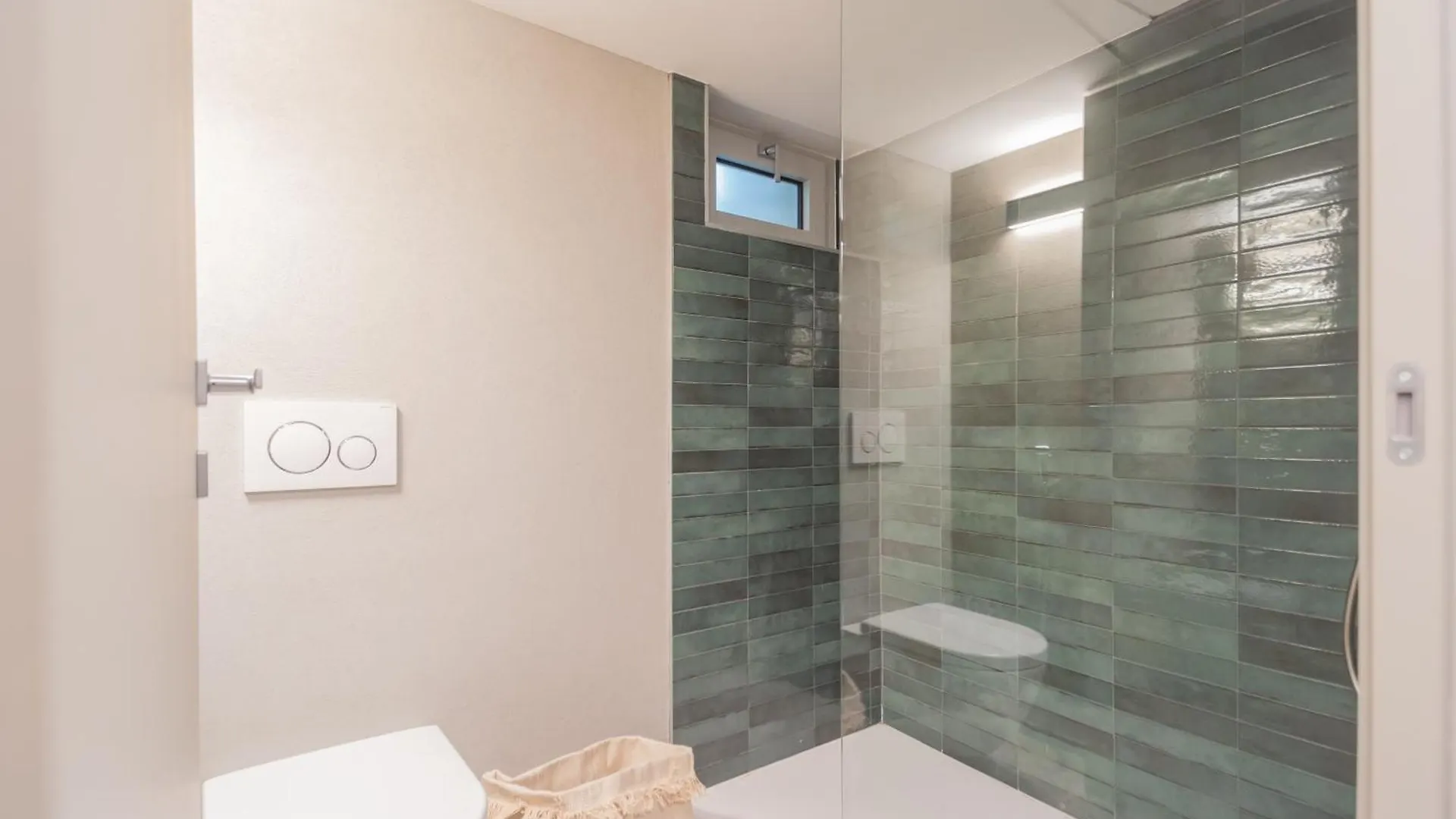 Urio'S Castle Suites By Rent All Como Carate Urio 0*,  Италия